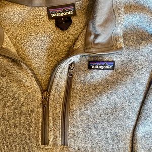 Mens grey Patagonia pullover